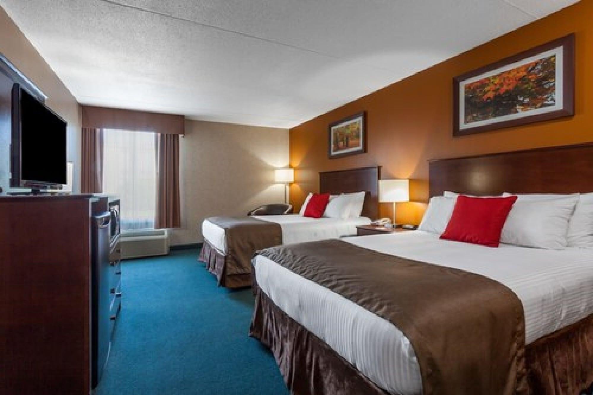 Hotel Ramada By Wyndham Timmins Exterior foto
